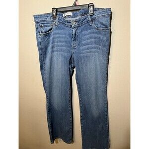 Levi’s 590™ Bootcut Jeans Women’s Size 16W Short Medium Blue Wash